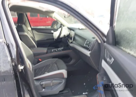 2025 Volkswagen Atlas 2.0T Peak Edition from USA, damaged, VIN 1V2CR2CA2SC573114